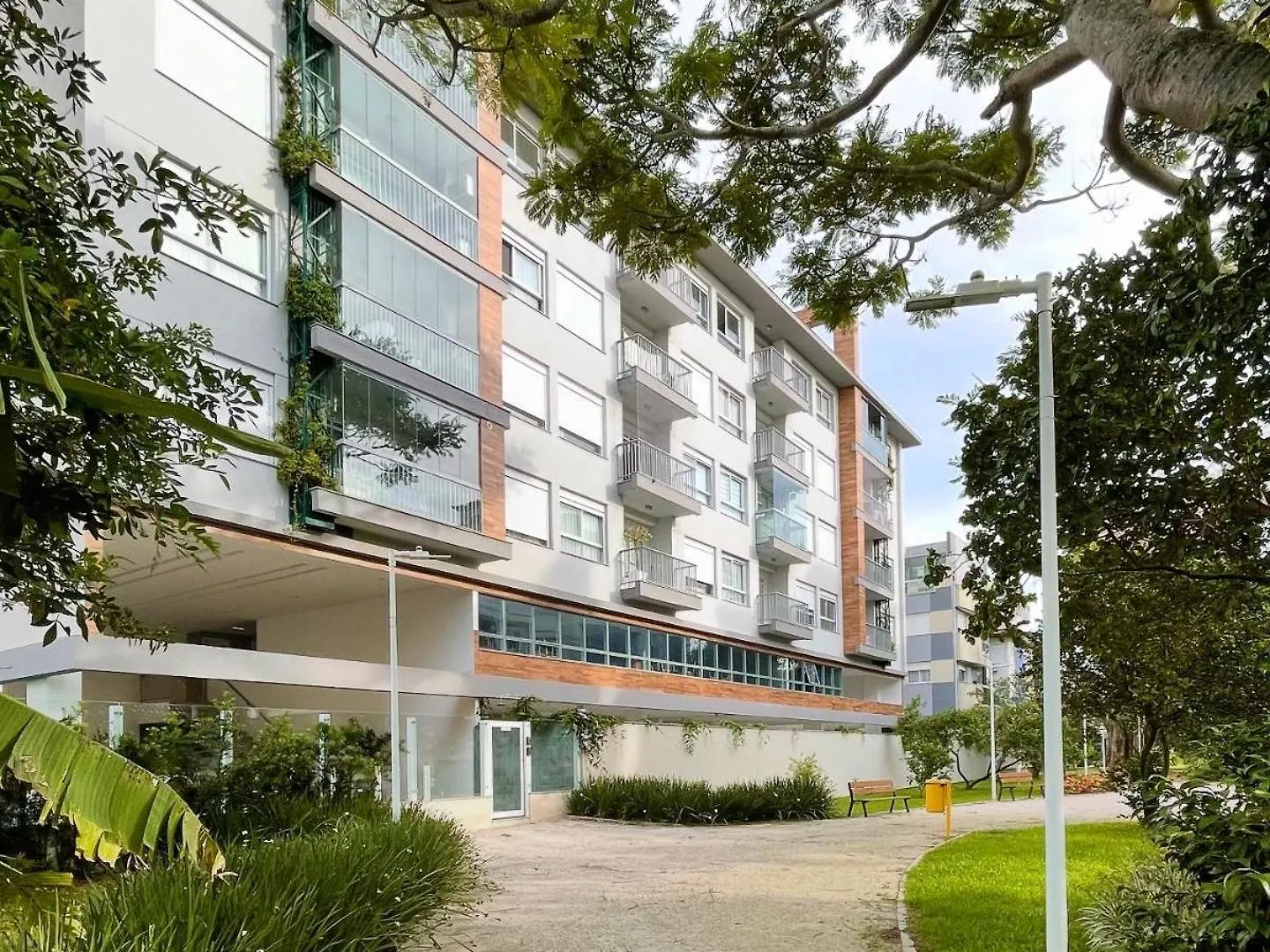 Апартаменты Ape Green | Top1% Mundial No Airbnb | 230M Do Mar Флорианополис